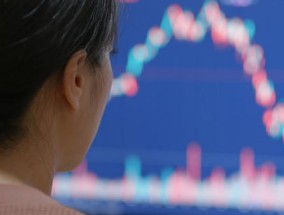 如何在泛财经领域评估房产相关情况？评估方式有哪些？