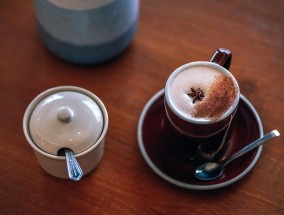 这杯霸王茶姬有点轻