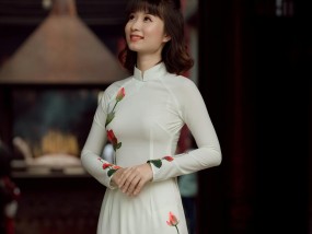 迪丽热巴与虞书欣的直播盛况，状态与魅力的完美展现