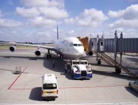 重大战略调整获认可！杰富瑞上调西南航空(LUV.US)评级至“持有”