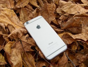 特朗普威胁苹果公司，美国iPhone若非本土制造，将面临至少25%的征税风波！