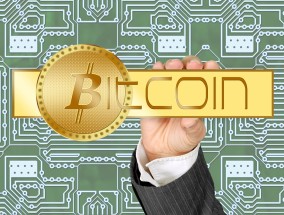 比特币突破11万美元大关，探索加密货币的新纪元
