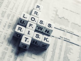 海外投资回温趋势下的QDII产品新动向，密集发溢价公告与份额扩充策略