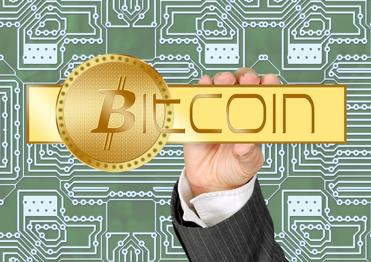 比特币突破11万美元大关,探索加密货币的新纪元 比特币突破11万美元大关,探索加密货币的新纪元