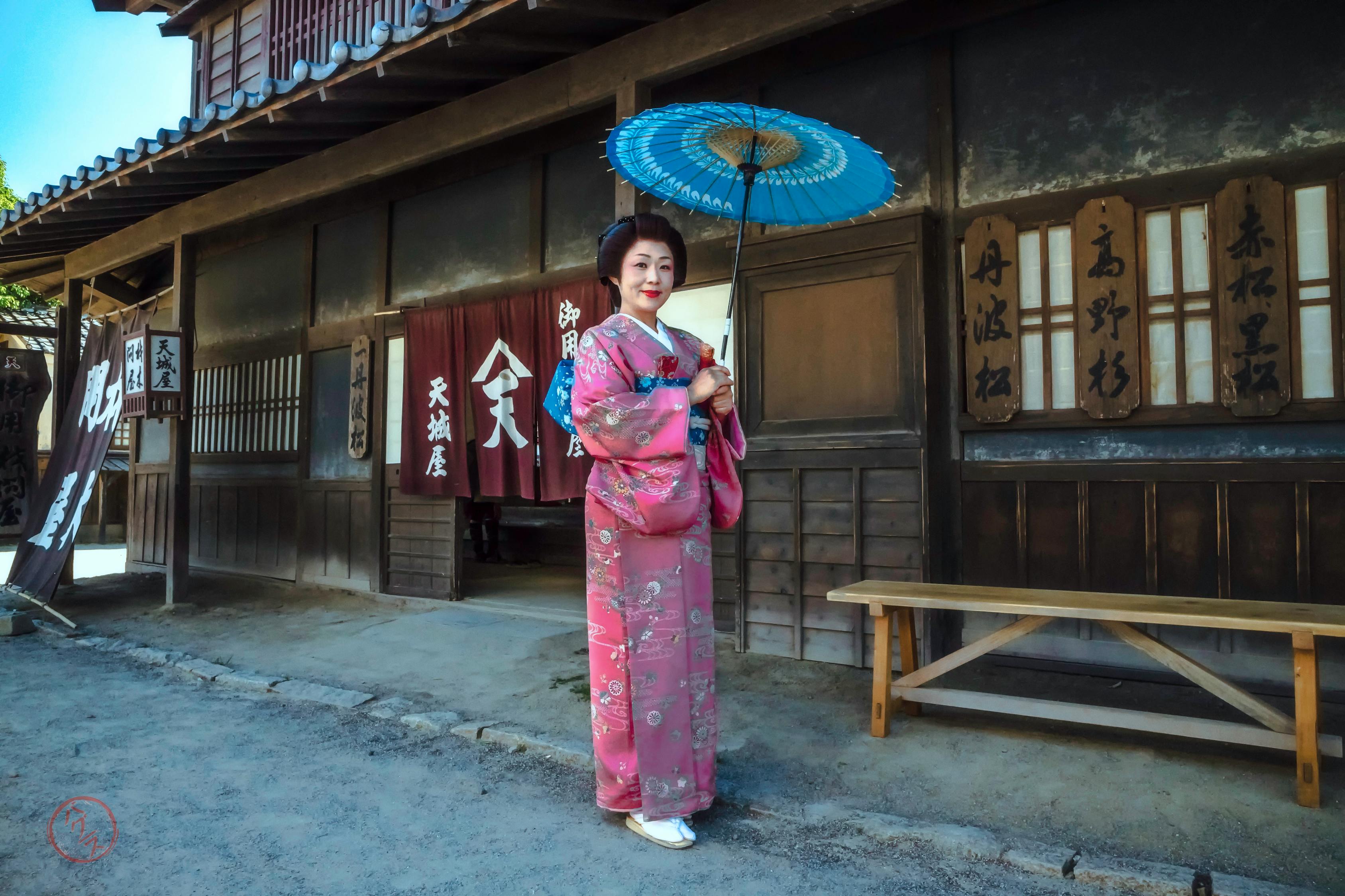 清朝妃子是否真如甄嬛传里那样天天宫斗？历史的真相与艺术的演绎之间的探讨