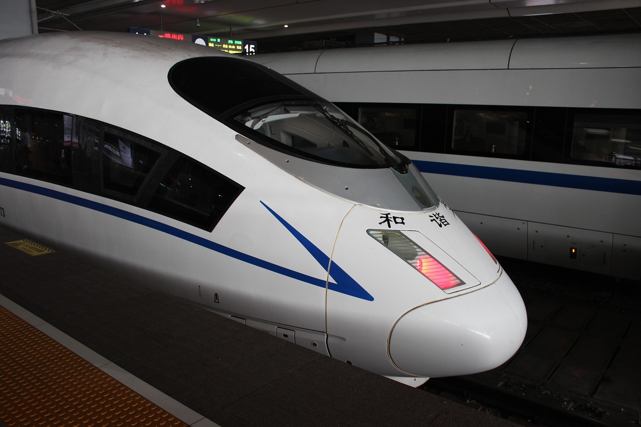 顺丰商丘梁园运输车的现代化物流之旅